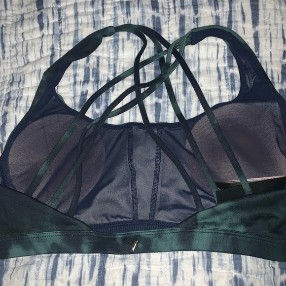 NWT Victoria’s Secret Bra - Picture 2 of 4